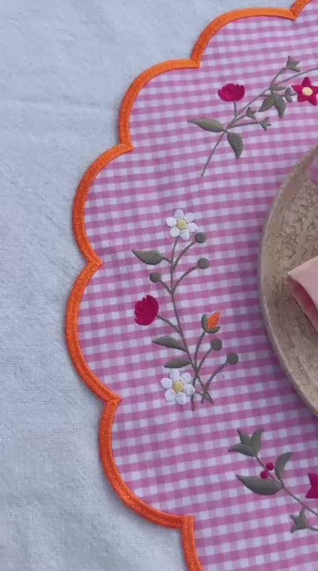 Floral Embroidered Pink Gingham Placemat Set – Handmade Table Decor, Gift for Mom or Housewarming Present set of 6