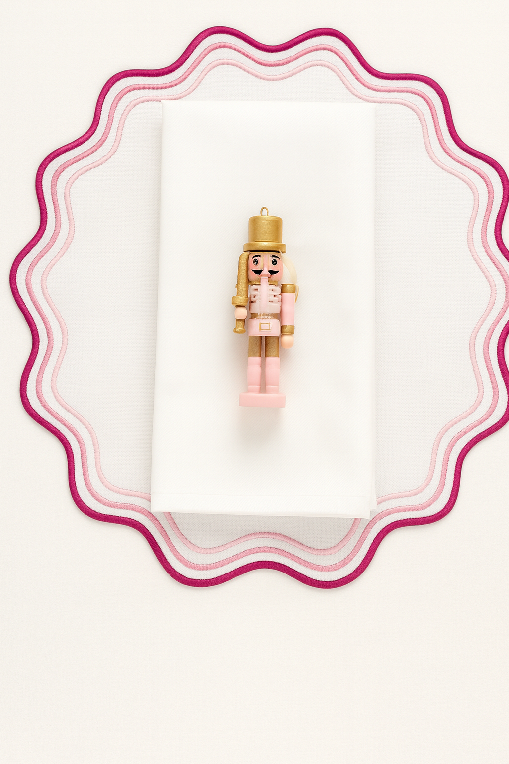 Pink Ombré Scalloped Placemat Set of 6 – Elegant Table Setting for Christmas, Weddings & Girls’ Night | ArtbyCrosa