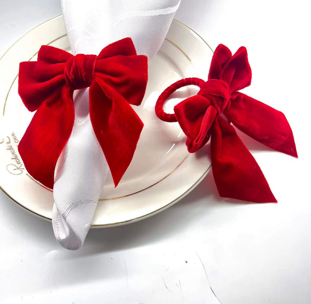 Velvet Bow Napkin Rings – Set of 4 | Holiday Table Décor, Wedding & Party Serviette Holders (Red or Green)