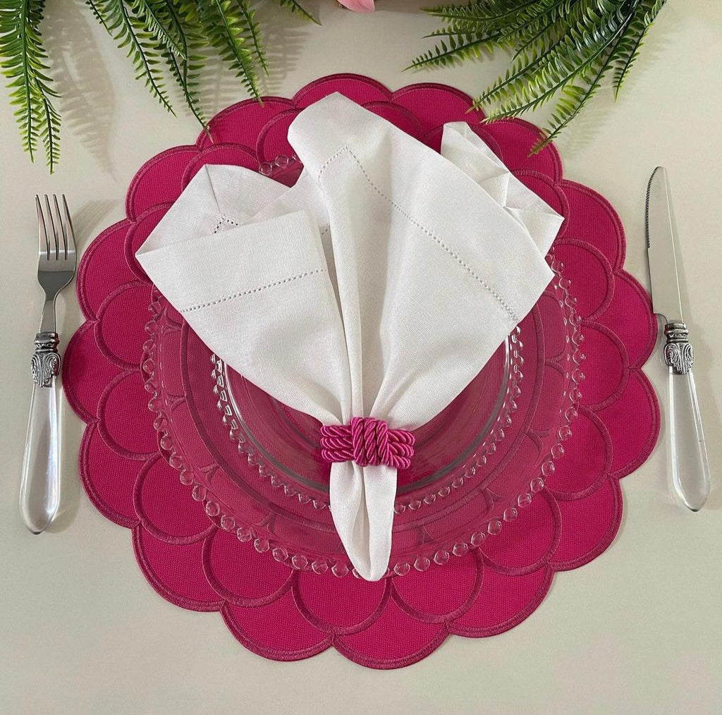 Hot Pink Scalloped Placemats – Set of 4 | Elegant Table Decor for Spring, Easter & Everyday Dining | Heat-Resistant, Easy-Care Table Mats